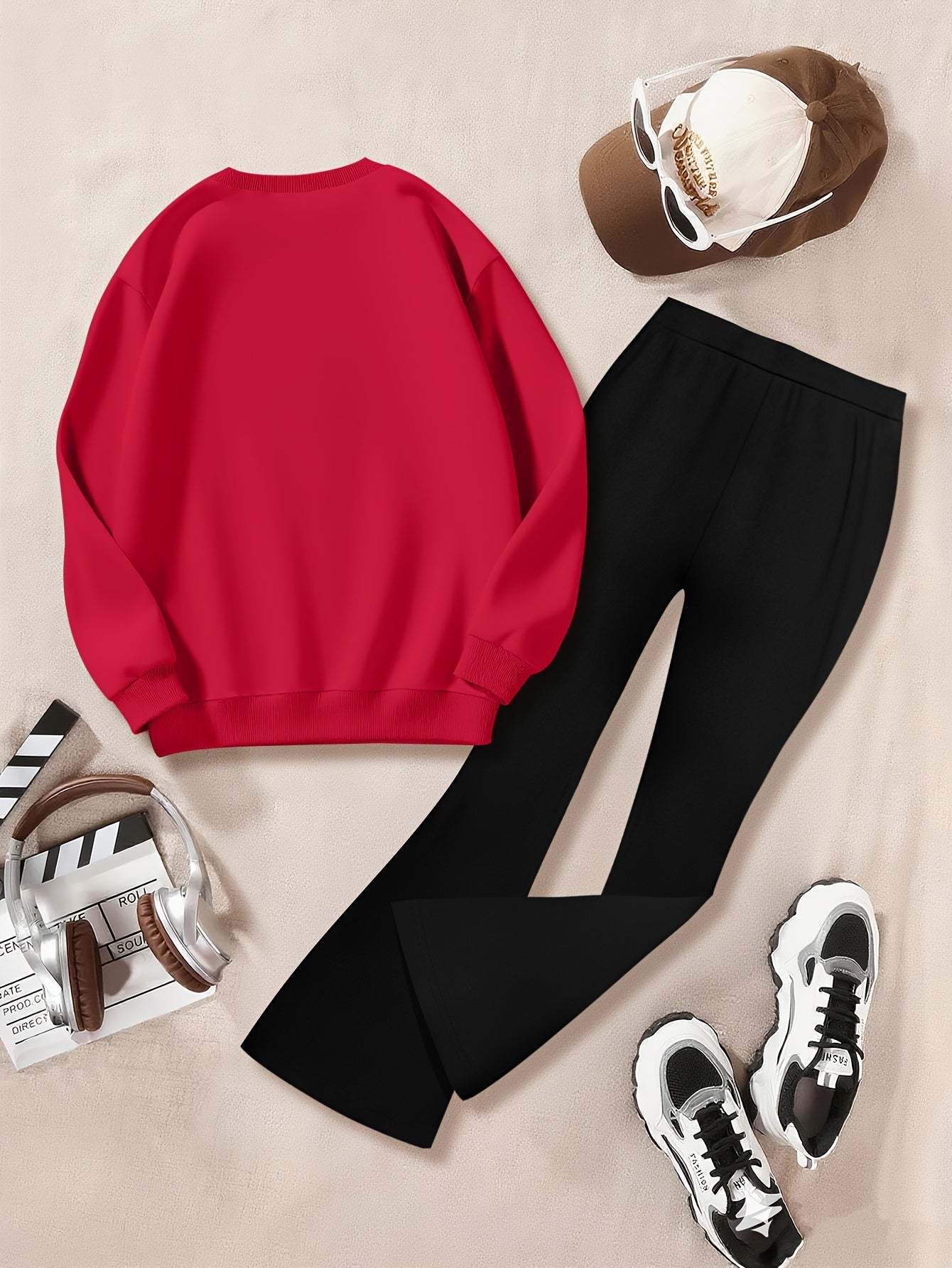 Girl's Fashionable Set With Horse And Sunflowers Graphic Printed Long Sleeve Crew Neck Sweatshirt & Knitted Bell-bottom Pants, Girl's Autumn And Winter Set, Ideal For Daily And Outdoor Wear