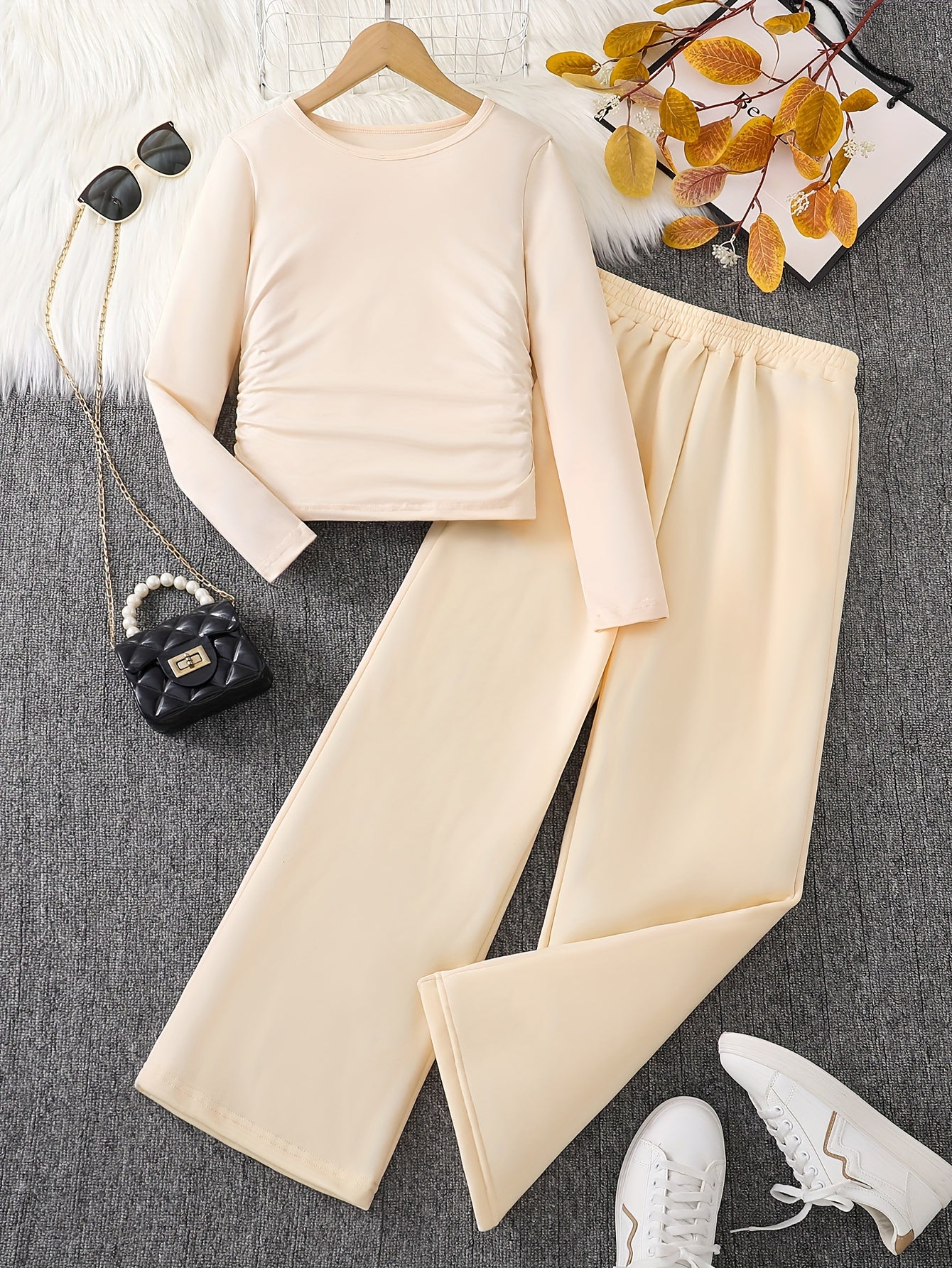 Teen Girls' Spring/Autumn Round Neck Slim Fit Long Sleeve Solid Color Top + Beige Elastic Waist Loose Pants Two-Piece Set, Perfect for Outdoor, for Teenager