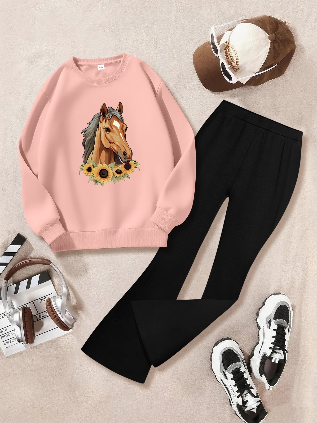 Girl's Fashionable Set With Horse And Sunflowers Graphic Printed Long Sleeve Crew Neck Sweatshirt & Knitted Bell-bottom Pants, Girl's Autumn And Winter Set, Ideal For Daily And Outdoor Wear