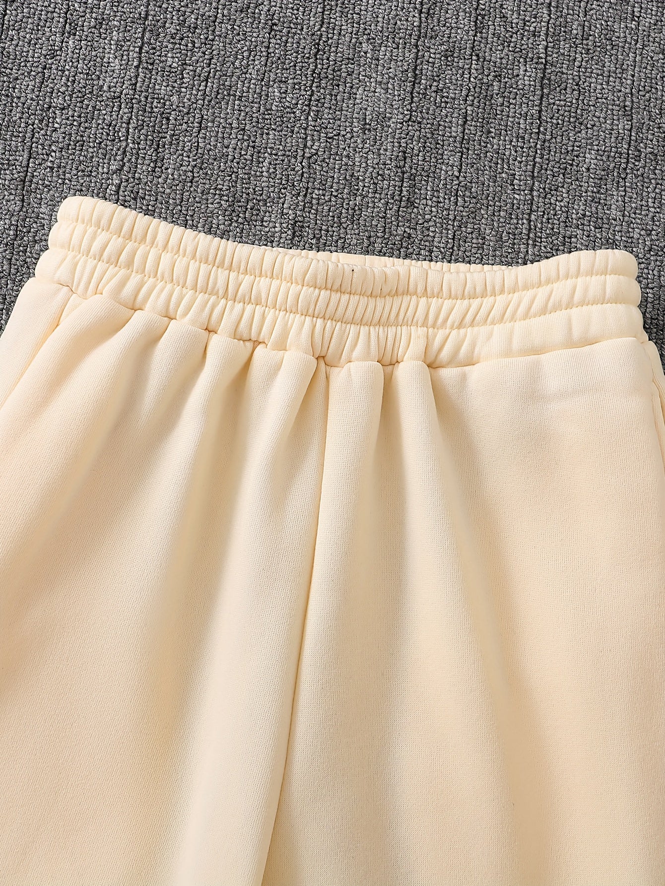 Teen Girls' Spring/Autumn Round Neck Slim Fit Long Sleeve Solid Color Top + Beige Elastic Waist Loose Pants Two-Piece Set, Perfect for Outdoor, for Teenager