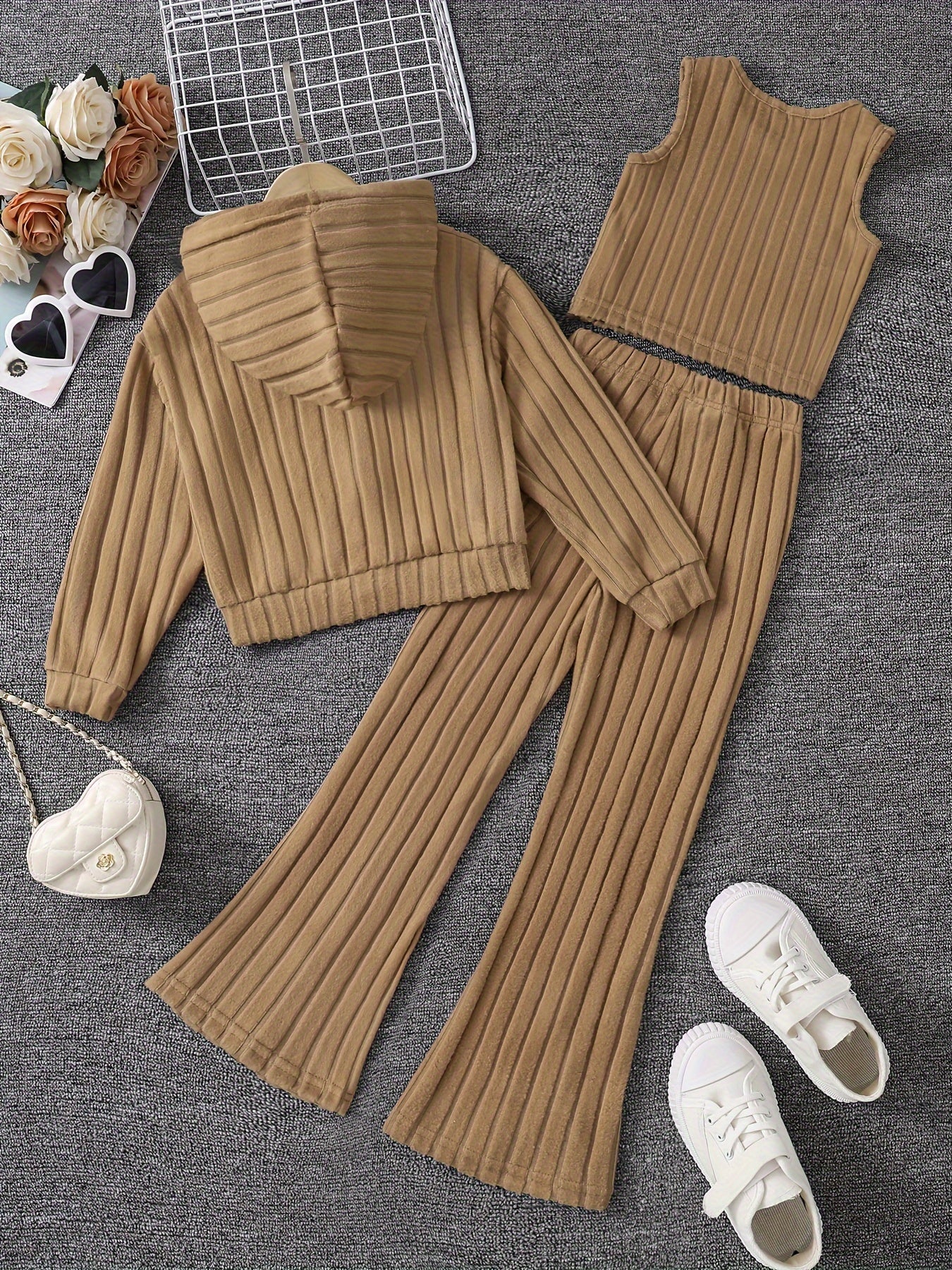 Girls' Clothes Spring, Autumn and Winter Girls' Coarse Fleece Zip-Up Hooded Cardigan + Vest + Slit Pants, 3pcs Set, Suitable for Back-to-School Season, Graduation Season, Dance Parties, Party Outfits, for Outdoor