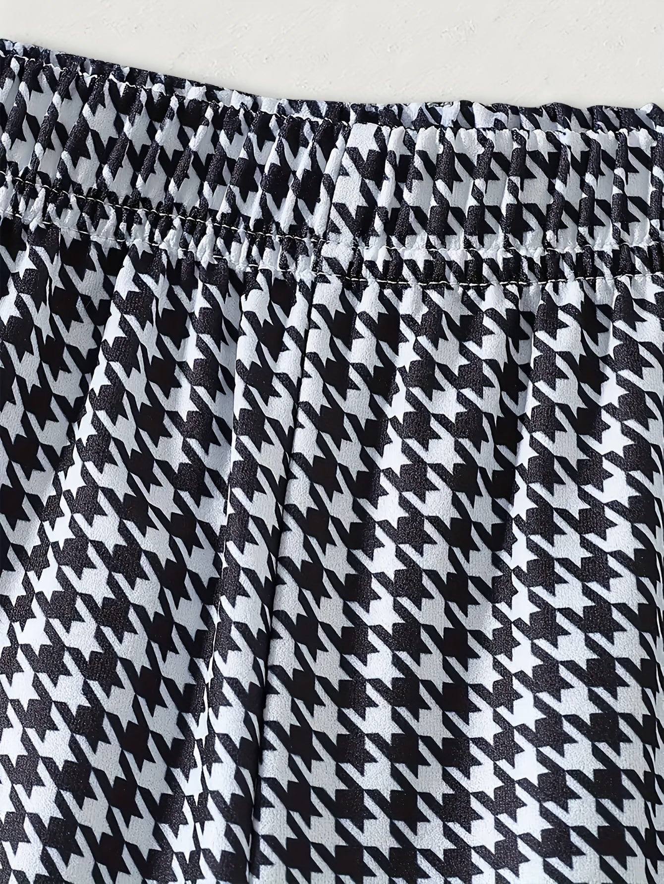 High-Scoring Girl's Outfit: Pure White Houndstooth Pattern Top with Belt Accent + Matching Straight-Hem Printed Trousers, Comfortable Soft Fabric Fit for Fall/Winter Essential Gift Set