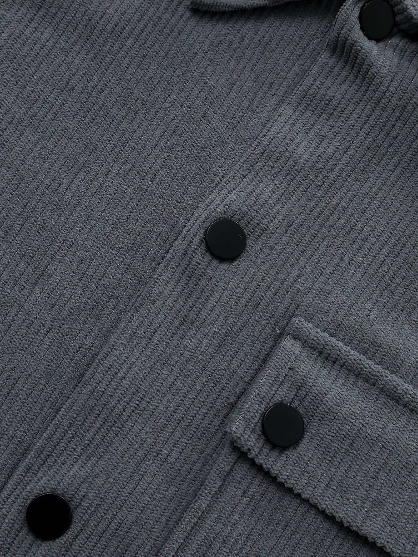 [Teen Corduroy Casual Suit] Teen Set Corduroy Casual Suit This Classic Gray Corduroy Set Features a Long-Sleeve Shirt Made of Sturdy Corduroy Fabric, Paired with Black Buttons And a Chest Pocket on The Left Side, Adorned with
