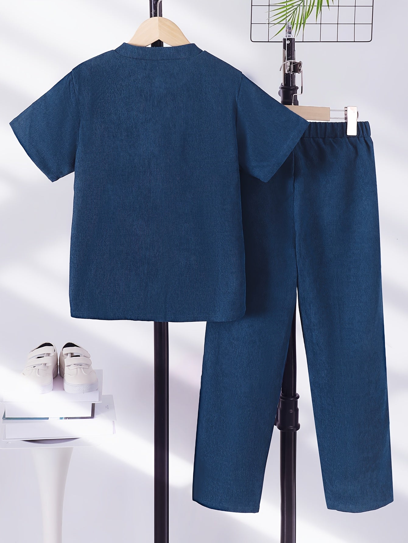 [Corduroy Boys' Set] 2pcs Boys' Corduroy Shirt and Pants Set | Navy Stand Collar with Label Patch, Elastic Waist Trousers with Pockets, Loose Fit for Outdoor Activities, Parties, Casual Outings, Spring Summer