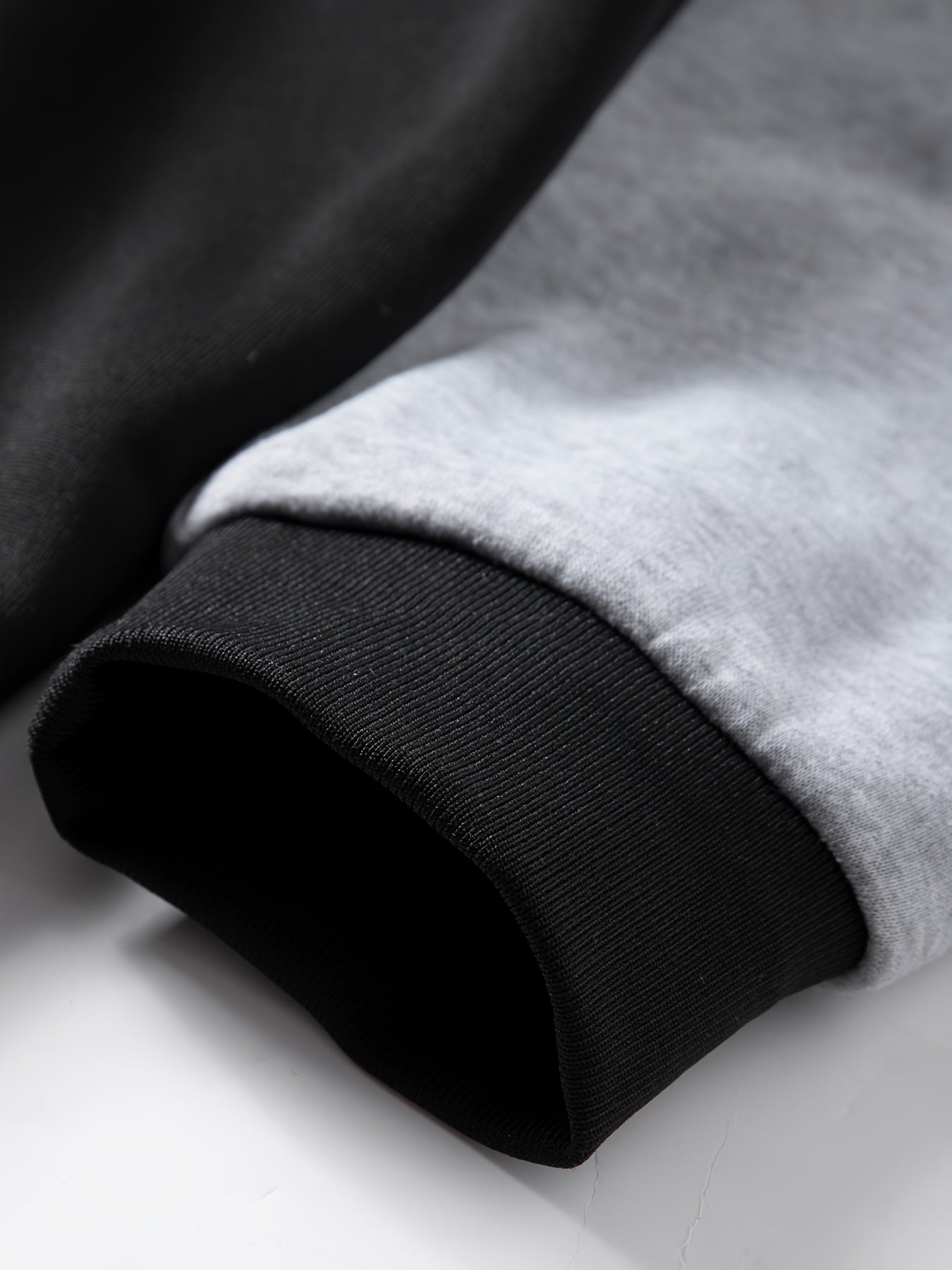 [2 Sets Contrast Hoodie] 2 Sets Classic Contrast Color Splicing Hoodie and Pants | Fashionable Casual Sports Suit for Boys and Girls | Comfortable Children's Daily Wear with Velvet in Autumn and Winter